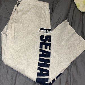 VS PINK SEAHAWKS SWEATS